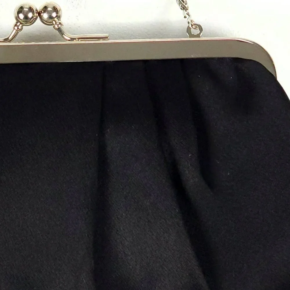 Sasha New‎ York Black Satin Bow Evening Clutch Bag Silver Chain Kiss Lock